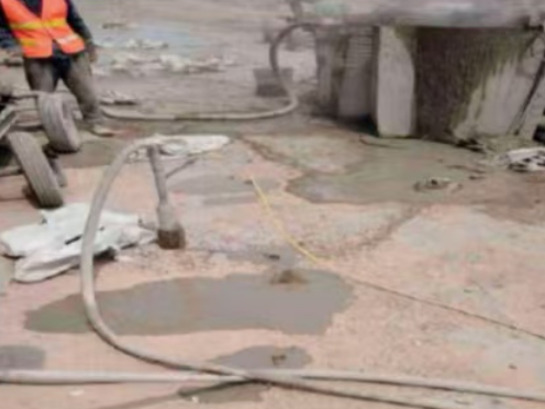 黄南水泥混凝土路面板底注浆技术 路面脱空注浆整治方案